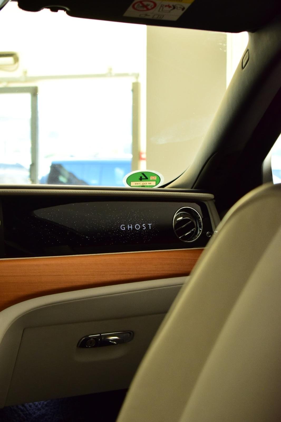Rolls Royce Ghost Long — photo 8